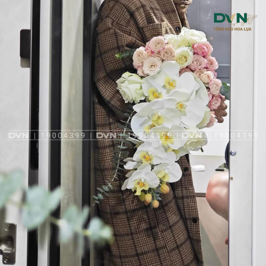 Hoa Lan Hồ Điệp Nhân Tạo: Vẻ Đẹp Sang Trọng Bền Bỉ Theo Thời Gian