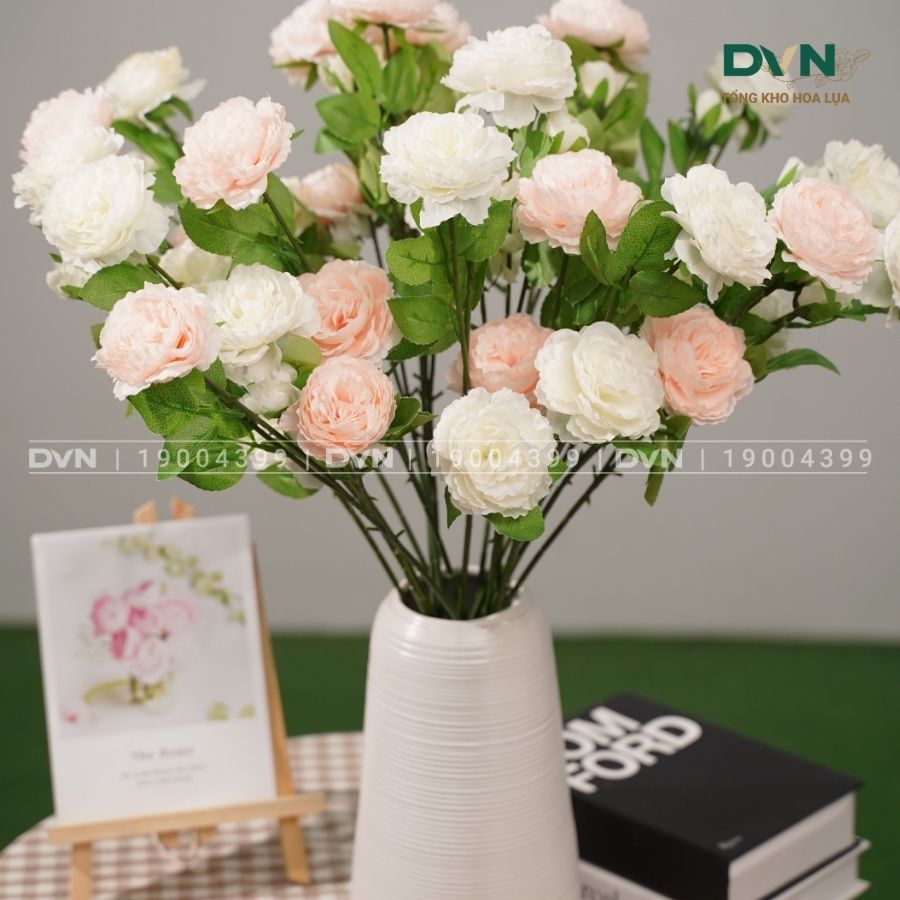 Hoa hồng mẫu đơn lụa tô điểm không gian thêm đẹp mắt